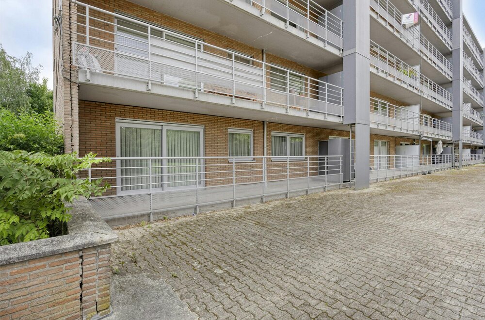 gerenoveerd-gelijkvloers-appartement-met-2-slaapkamers-en-terras-nabij-centrum-hasselt014.jpg