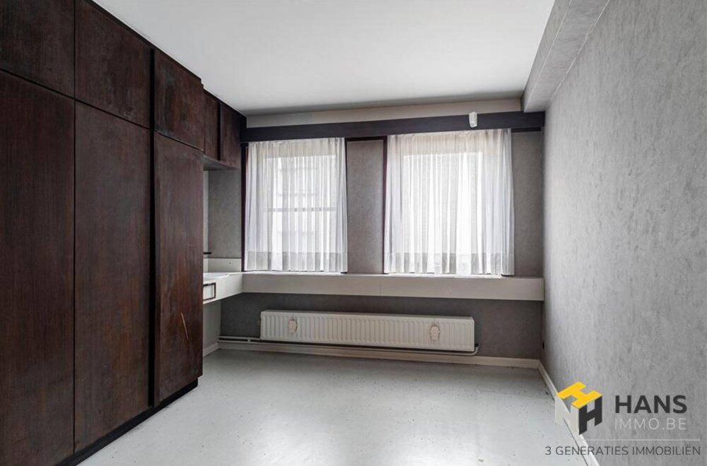 riant-appartement-228-m-met-veel-potentieel-in-edegem-020.jpg