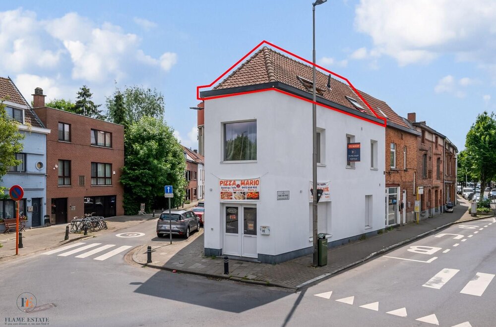 volledig-gerenoveerd-appartement-001.jpg