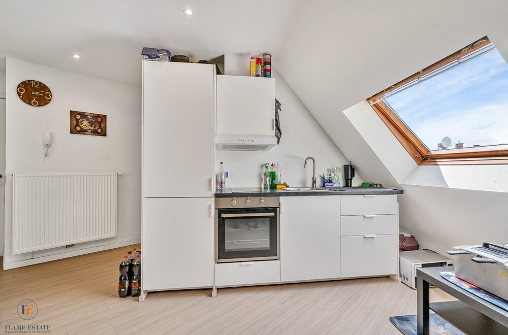 volledig-gerenoveerd-appartement-002.jpg