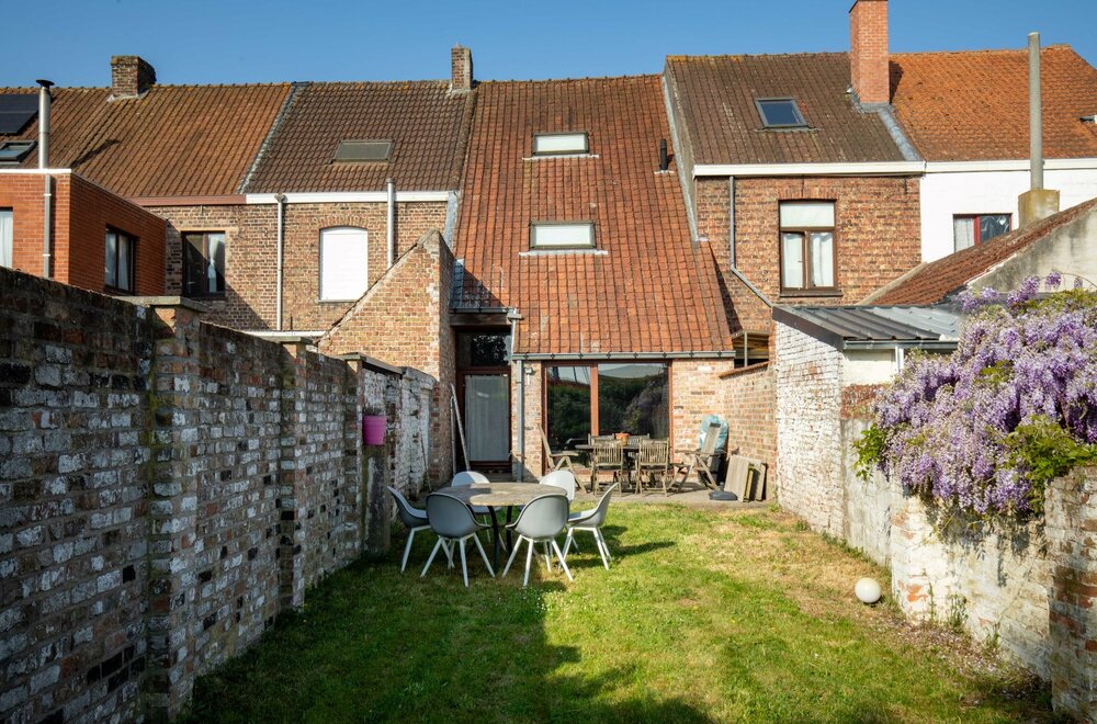 gezellige-gerenoveerde-woning-met-zonnige-tuin-nabij-station-in-sint-michiels015.jpg