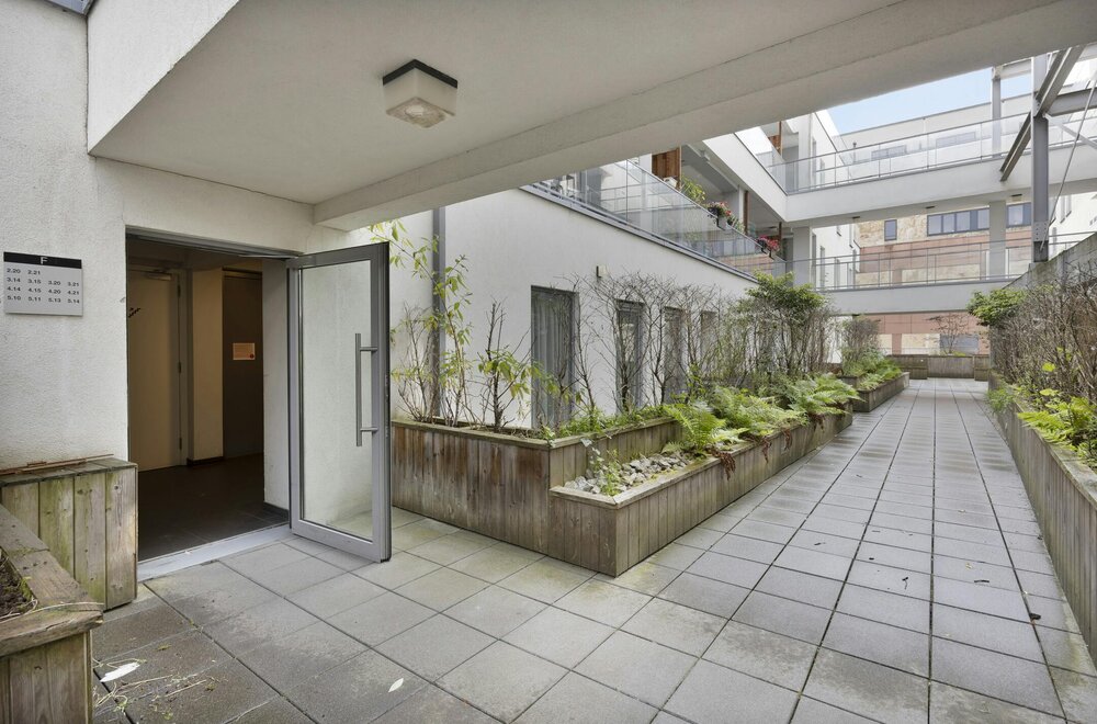 ruim-appartement-met-twee-slaapkamers-in-centrum-brussel004.jpg