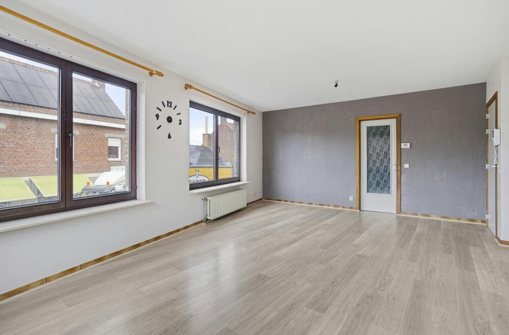 appartement-te-koop-nabij-het-centrum-van-roeselare-met-3-slaapkamers-006.jpg