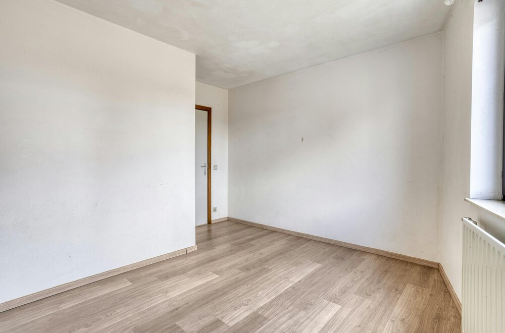 appartement-te-koop-nabij-het-centrum-van-roeselare-met-3-slaapkamers-010.jpg