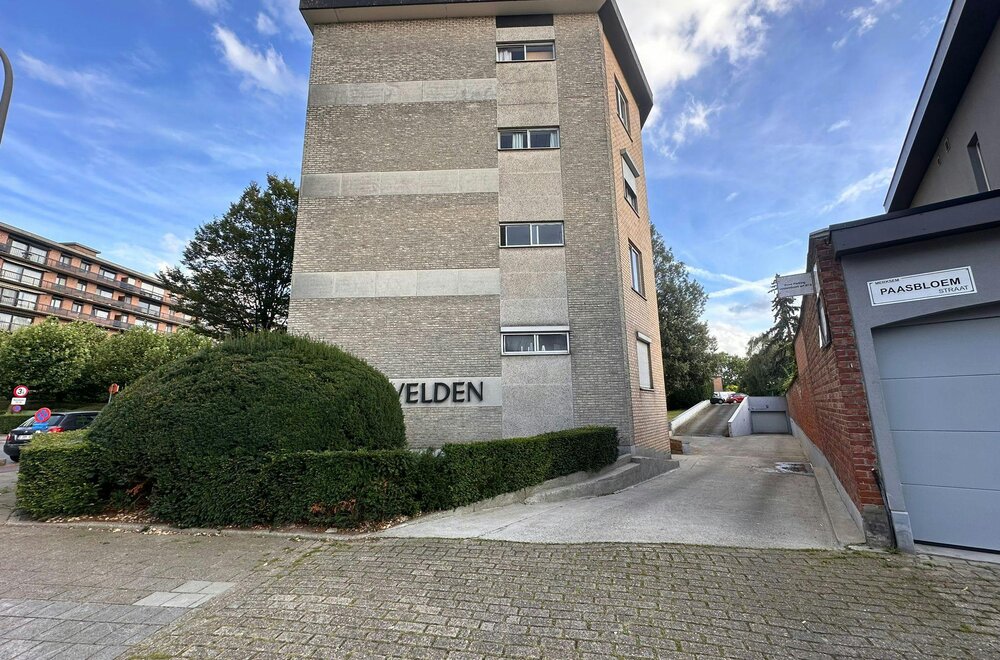 ondergrondse-autostaanplaats-te-koop-in-merksem002.jpg