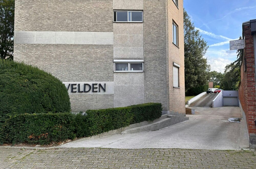 ondergrondse-autostaanplaats-te-koop-in-merksem003.jpg