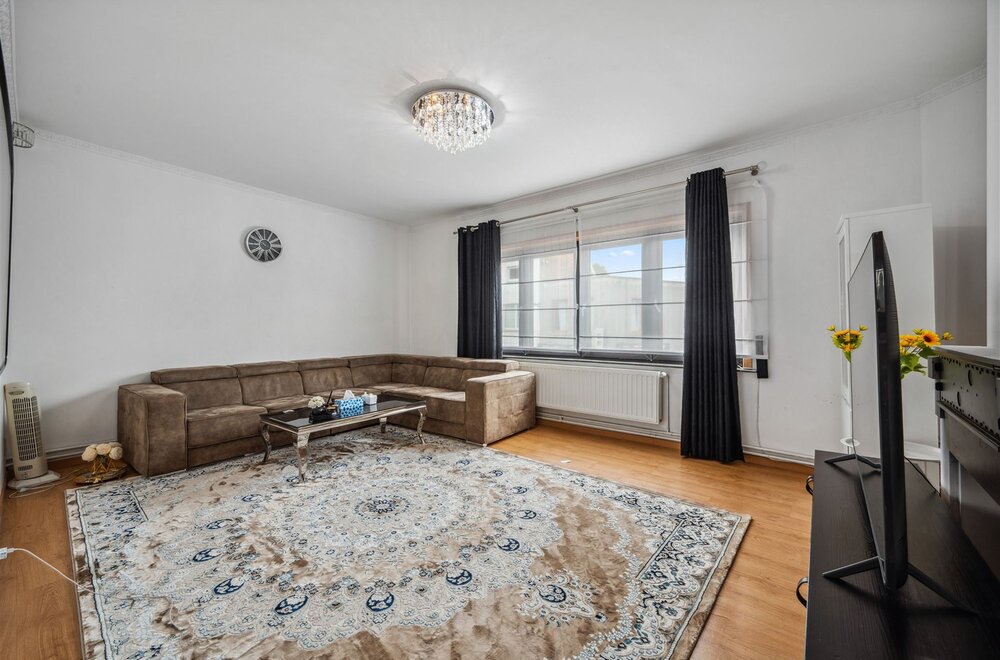 appartement-met-3-kamers-terras-en-garagebox002.jpg