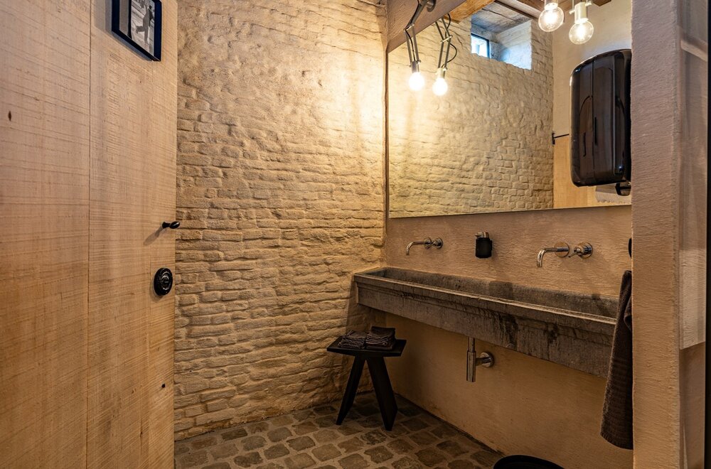 2-karaktervolle-woningen-en-prachtige-handelsruimte-in-een-een-deel-van-het-geklasseerde-kasteel-van-dormaal-014.jpg