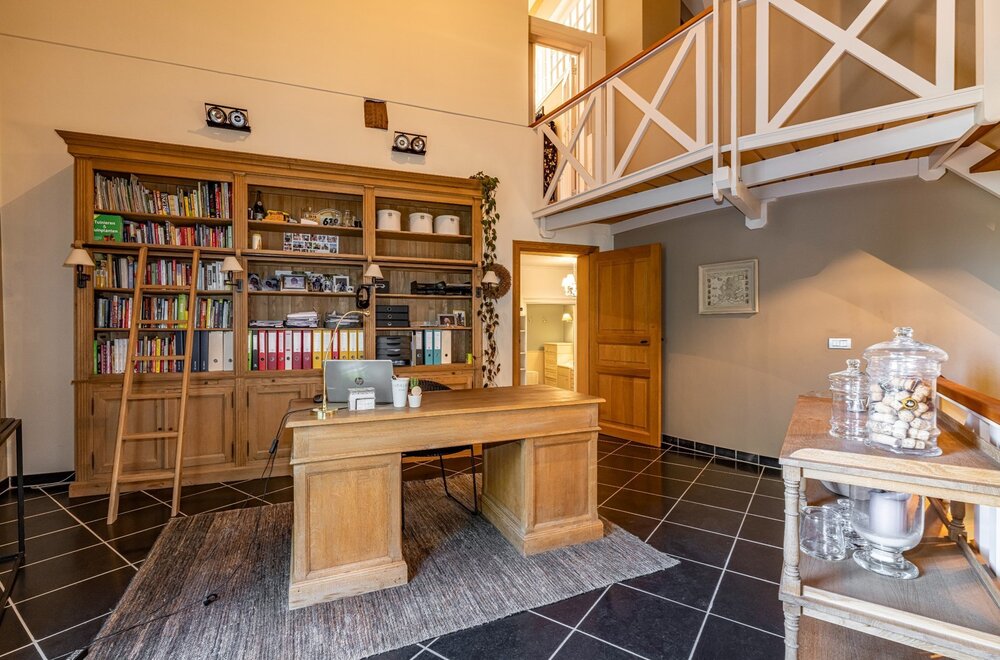 2-karaktervolle-woningen-en-prachtige-handelsruimte-in-een-een-deel-van-het-geklasseerde-kasteel-van-dormaal-029.jpg