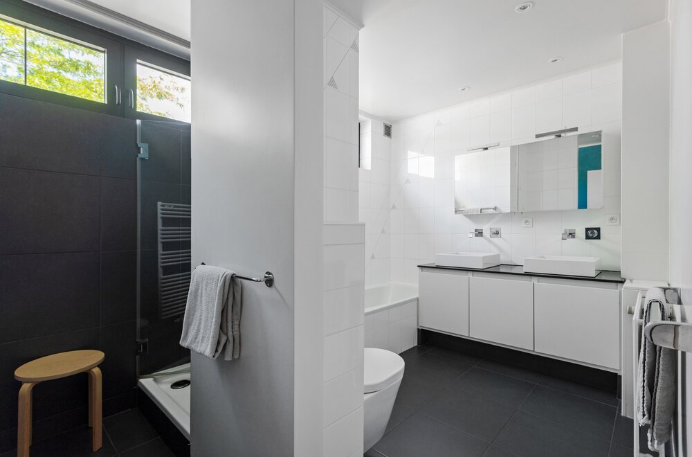 ruime-halfopen-woning-met-schitterende-tuin-014.jpg