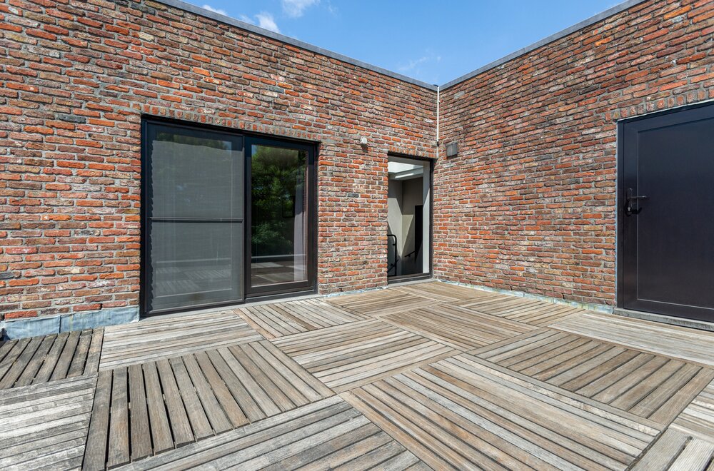 ruime-halfopen-woning-met-schitterende-tuin-017.jpg