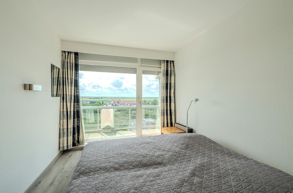 doorloopappartement-met-frontaal-zeezicht-en-twee-slaapkamers-op-toplocatie-012.jpg