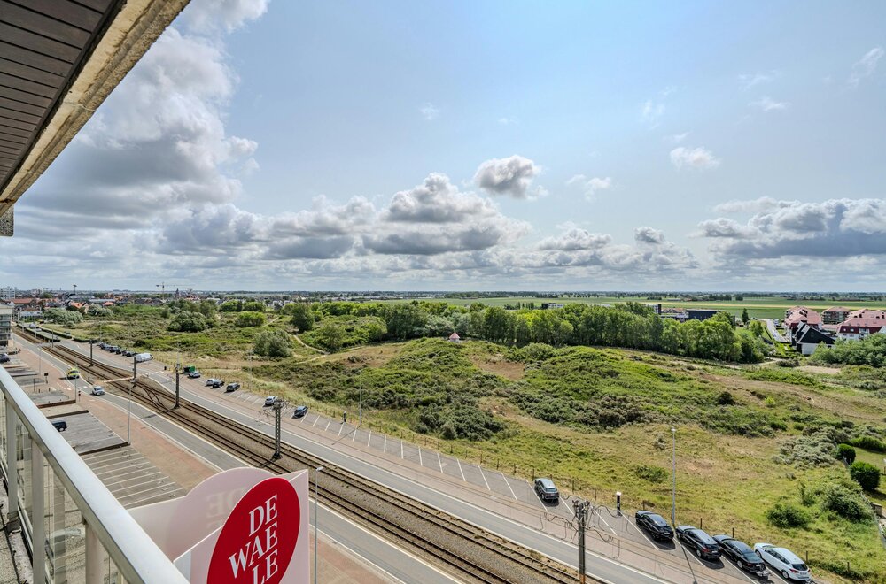 doorloopappartement-met-frontaal-zeezicht-en-twee-slaapkamers-op-toplocatie-013.jpg
