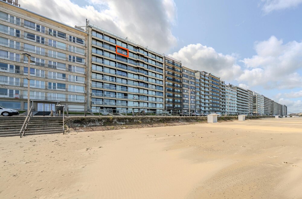 doorloopappartement-met-frontaal-zeezicht-en-twee-slaapkamers-op-toplocatie-017.jpg