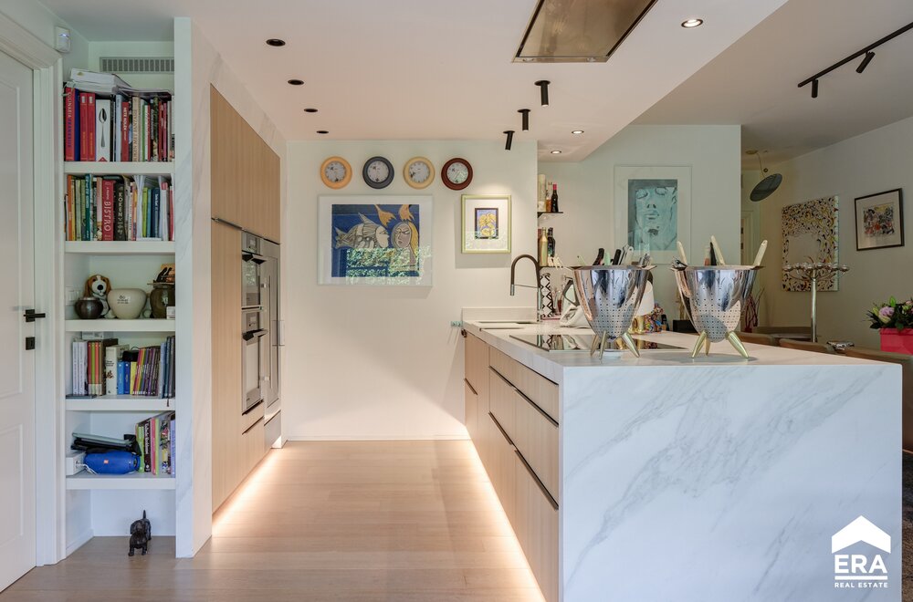 luxe-appartement-met-zicht-op-zwembad-in-bokrijkpark-te-genk009.jpg