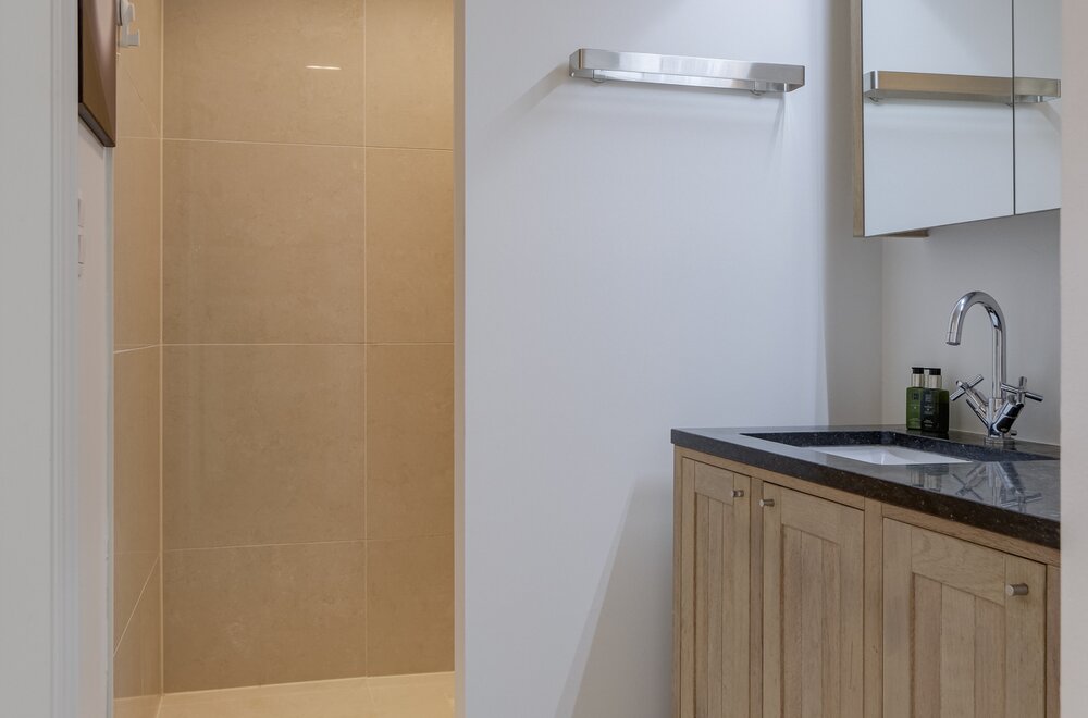 luxe-appartement-met-zicht-op-zwembad-in-bokrijkpark-te-genk019.jpg
