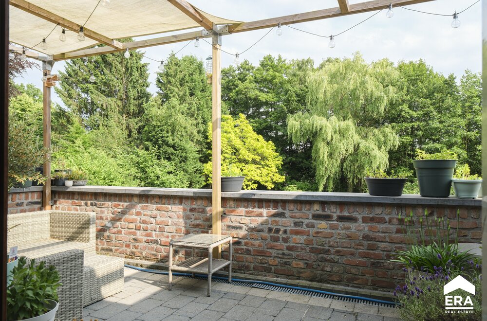 ruime-woning-met-vele-mogelijkheden-op-a-locatie-in-genk016.jpg