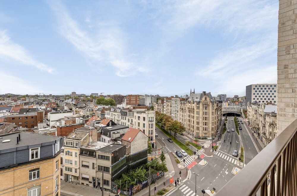 antwerpen-ruim-drie-slaapkamerappartement-met-parking-nabij-stadspark015.jpg