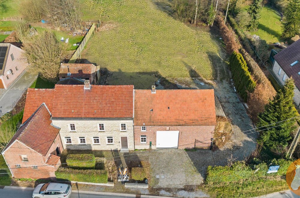 galmaarden-unieke-woning-met-grote-werkplaats002.jpg