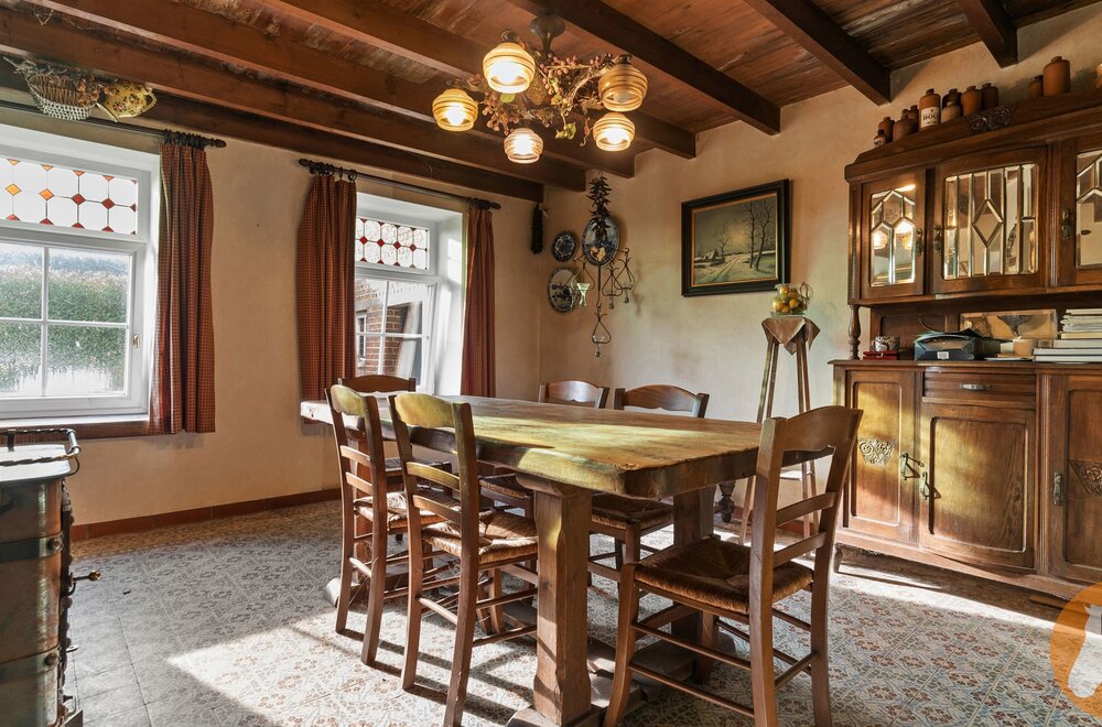 galmaarden-unieke-woning-met-grote-werkplaats006.jpg