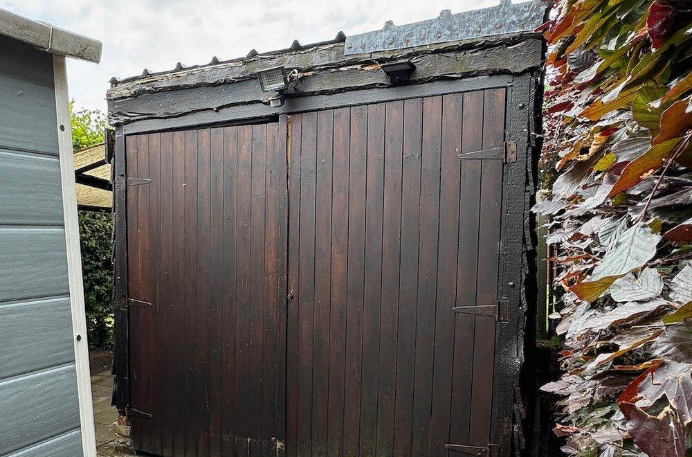 charmante-driegevelbungalow-met-tuin-en-garage-in-hartje-loppem021.jpg