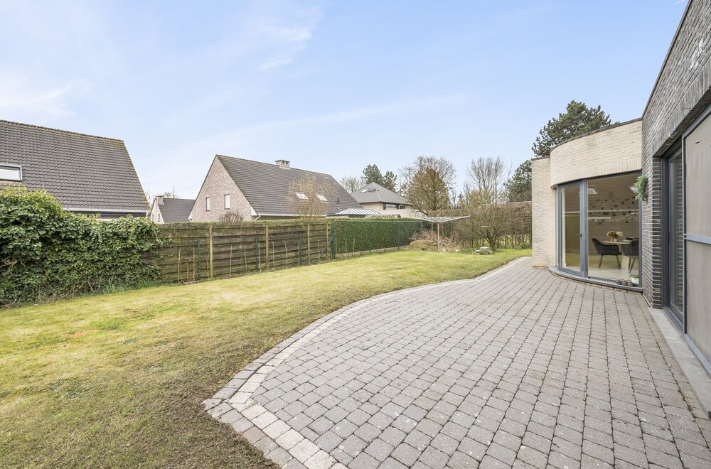 instapklare-open-woning-met-4-slaapkamers-en-tuin-in-temse005.jpg