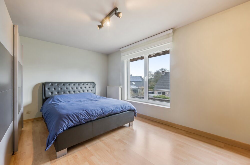 instapklare-open-woning-met-4-slaapkamers-en-tuin-in-temse019.jpg