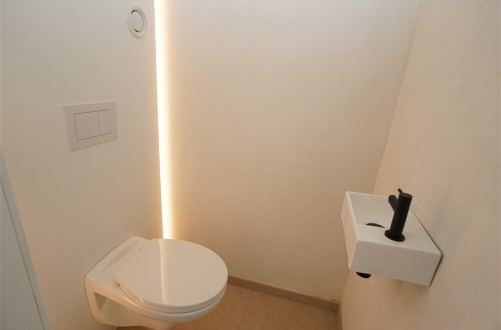 halfopen-nieuwbouwparel-op-658-m-ruimte-licht-en-leefcomfort027.jpg