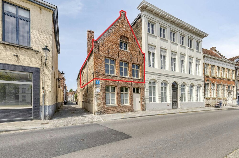 lichtrijk-appartement-105-m-aan-de-langerei-in-brugge001.jpg