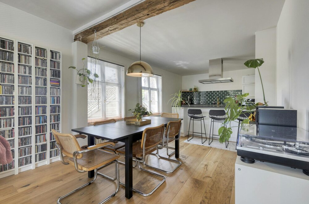 lichtrijk-appartement-105-m-aan-de-langerei-in-brugge003.jpg