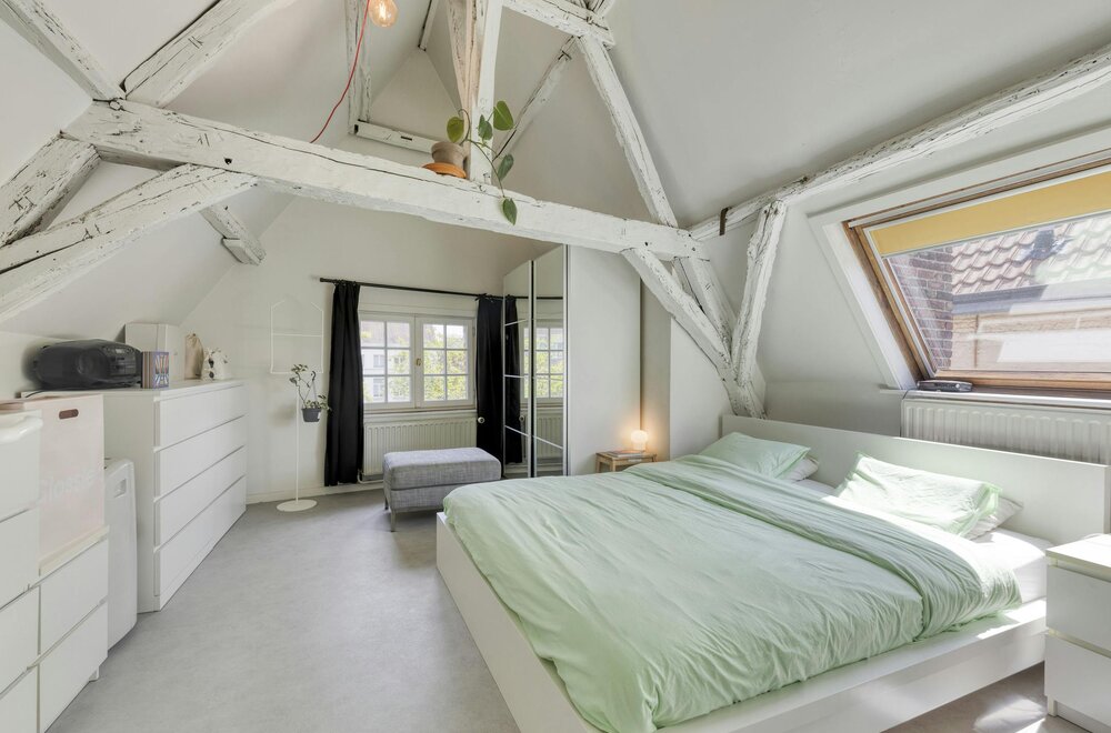 lichtrijk-appartement-105-m-aan-de-langerei-in-brugge013.jpg