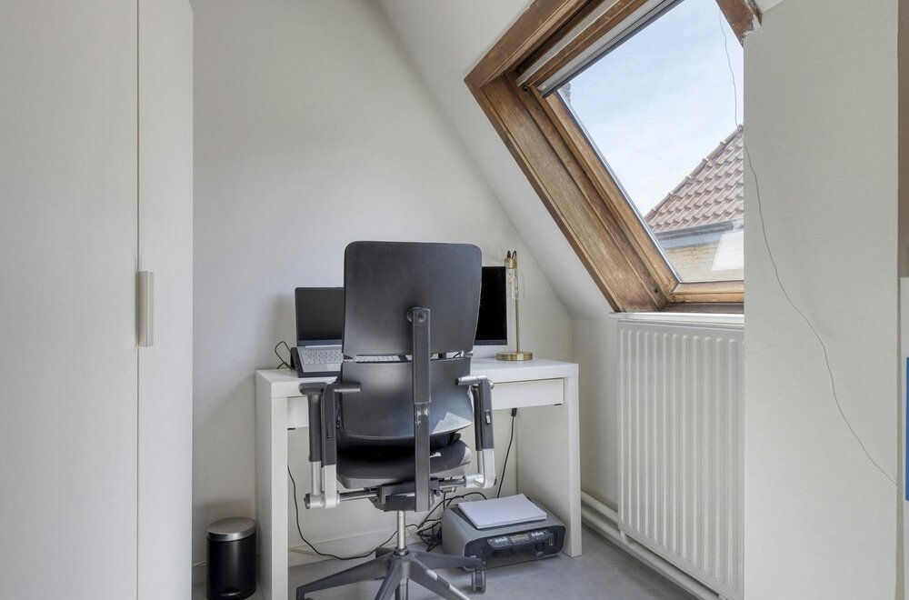 lichtrijk-appartement-105-m-aan-de-langerei-in-brugge017.jpg