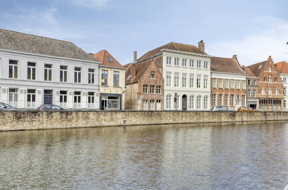 lichtrijk-appartement-105-m-aan-de-langerei-in-brugge020.jpg