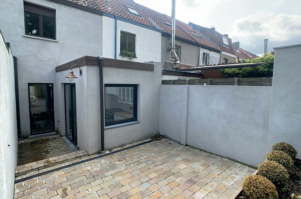huis-te-koop-met-2-slaapkamers-en-tuin-in-brugge-centrum014.jpg