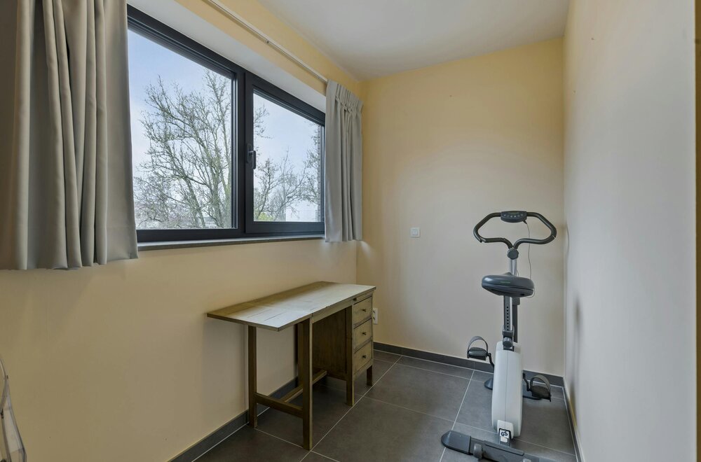 2-kamer-appartement-te-koop-in-de-heilig-hartstraat-in-poperinge017.jpg