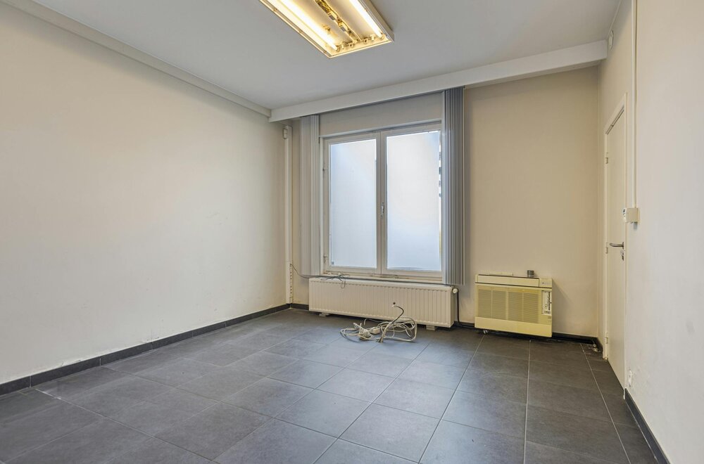 opbrengsteigendom-te-koop-in-elverdinge009.jpg