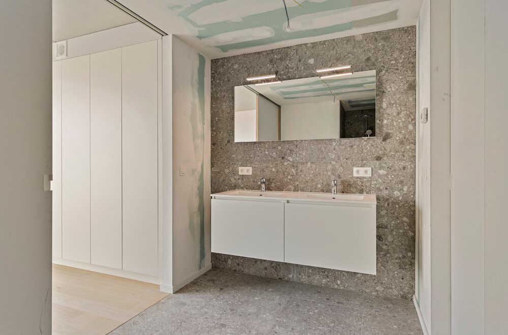 luxueus-en-uniek-tweeslaapkamerappartement-in-waregem006.jpg
