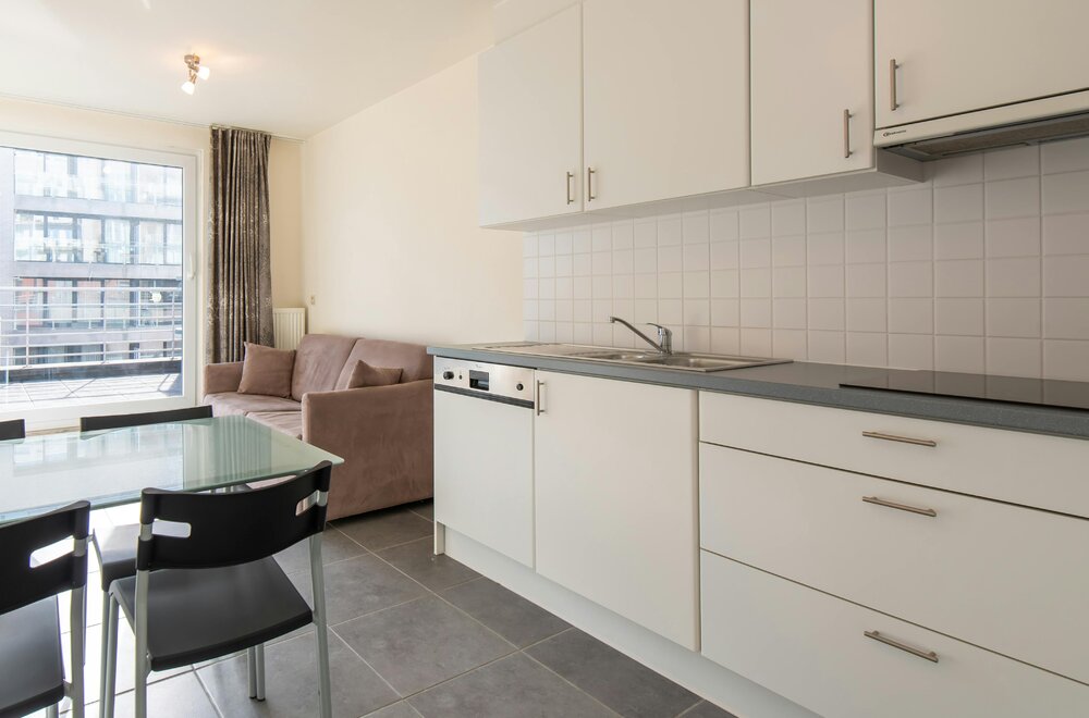 zuidgerichte-penthouse-studio-met-ruime-terrassen-op-topligging-014.jpg