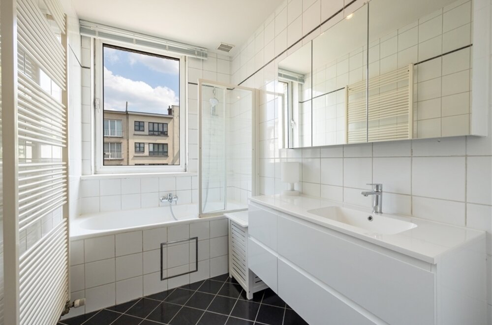 park-den-brandt-te-renoveren-woning-met-mooie-tuin013.jpg