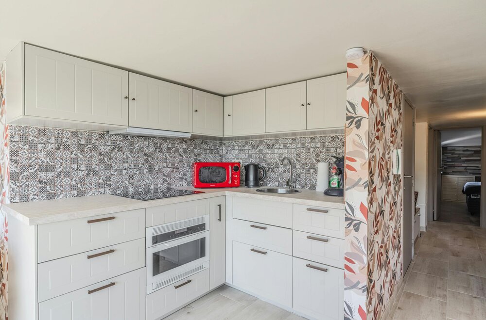 instapklaar-appartement-met-twee-slaapkamers-en-zijdelings-zeezicht-008.jpg