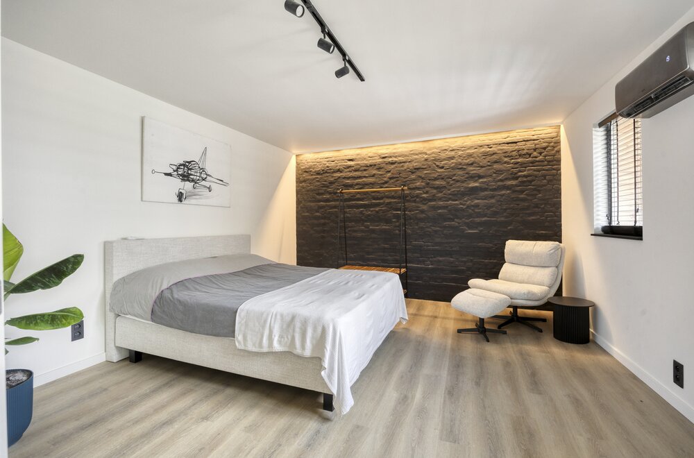 unieke-woning-met-polyvalente-ruimte-van-180m-te-koop014.jpg
