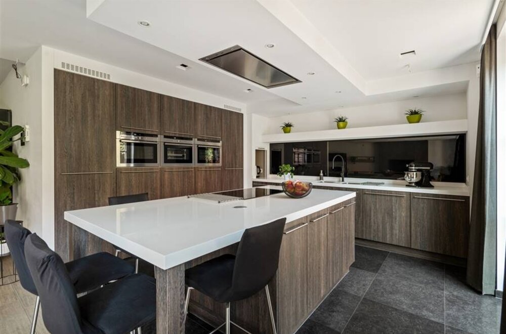 twee-luxueus-afgewerkte-appartementen-met-tuin-004.jpg