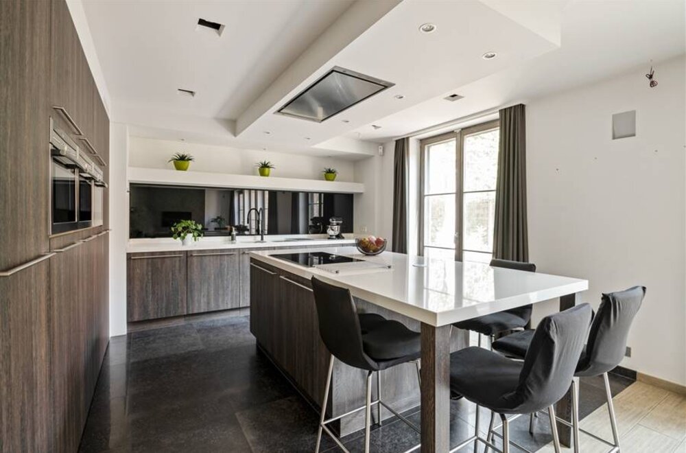 twee-luxueus-afgewerkte-appartementen-met-tuin-005.jpg