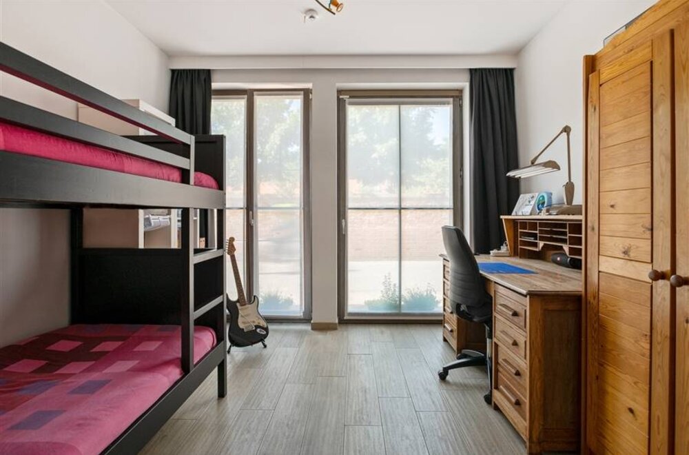 twee-luxueus-afgewerkte-appartementen-met-tuin-010.jpg