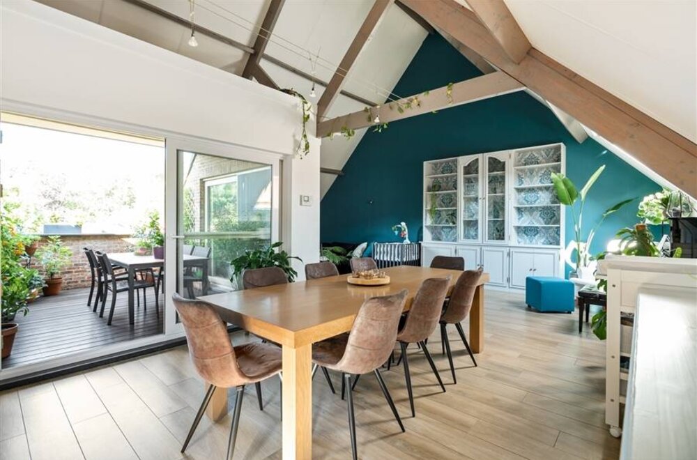 twee-luxueus-afgewerkte-appartementen-met-tuin-016.jpg