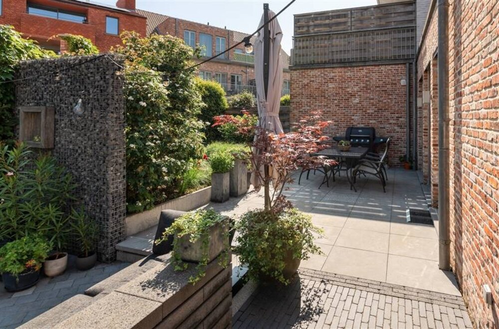 twee-luxueus-afgewerkte-appartementen-met-tuin-027.jpg