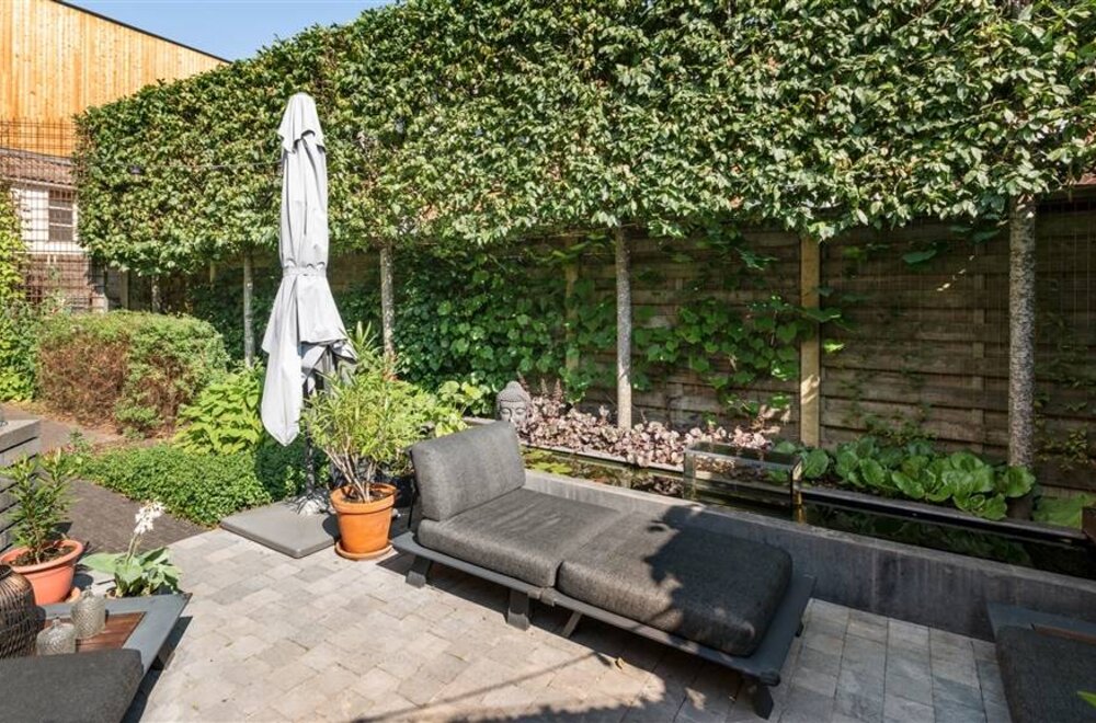 twee-luxueus-afgewerkte-appartementen-met-tuin-028.jpg