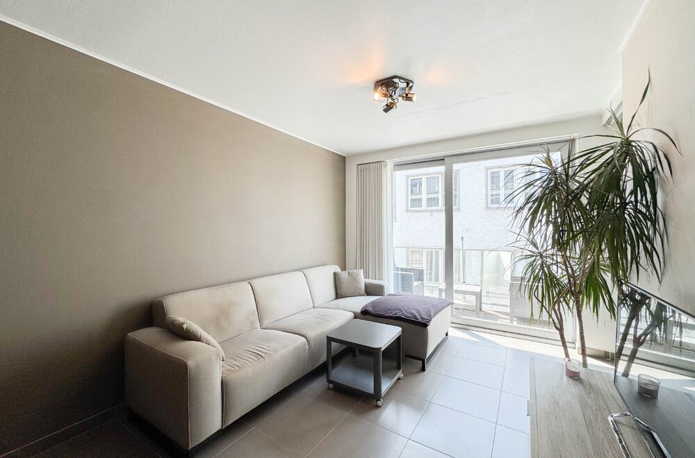 te-koop-instapklaar-1-slaapkamerappartement-met-terras-in-centrum-oudenaarde004.jpg