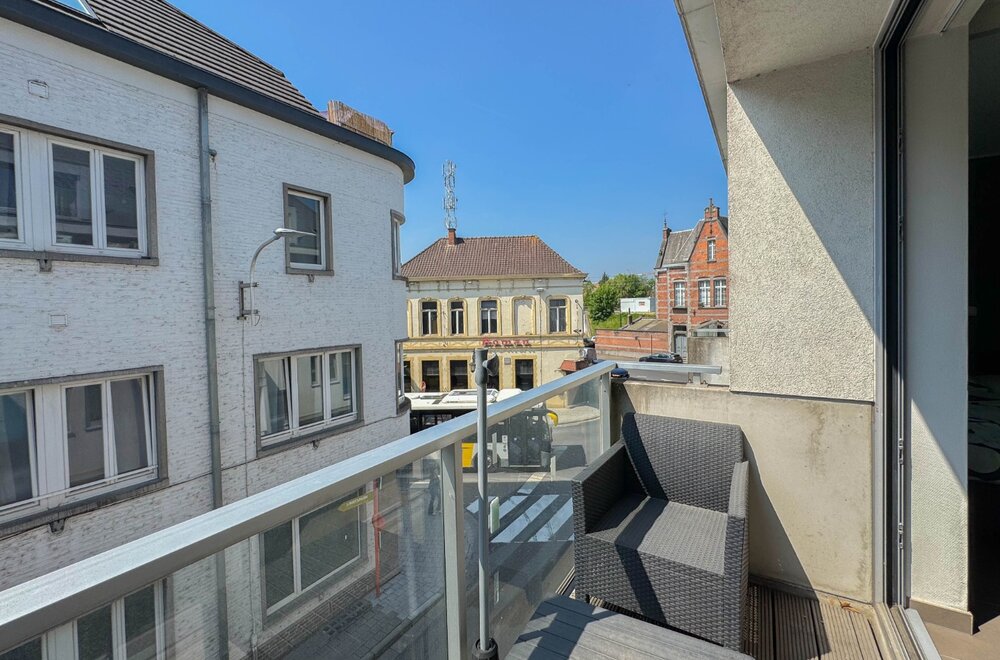 te-koop-instapklaar-1-slaapkamerappartement-met-terras-in-centrum-oudenaarde013.jpg