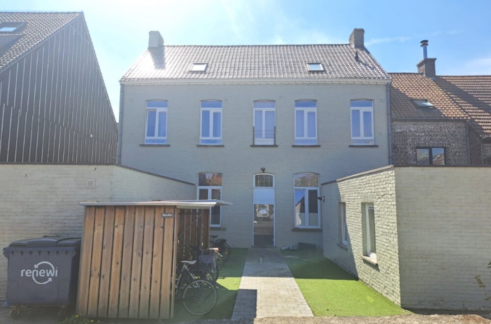 centrum-handzame-investeringspand-bestaande-uit-4-appartementen-009.jpg